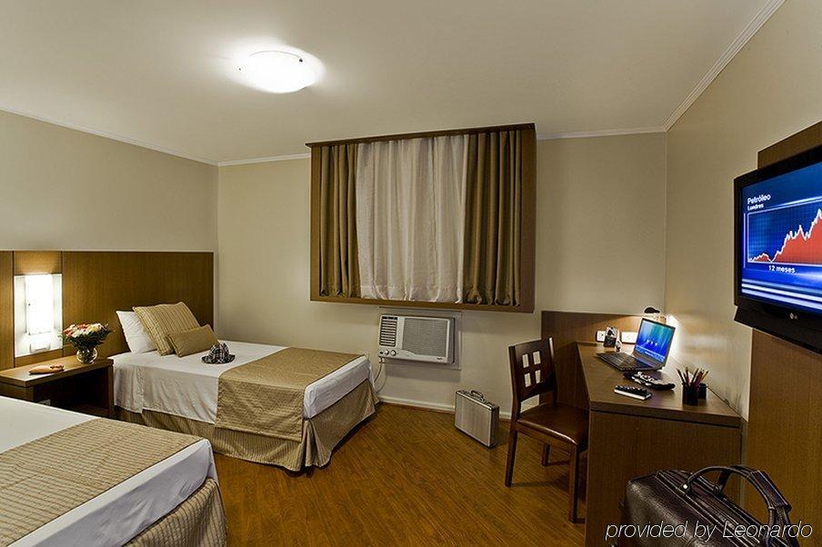 Hotel Deville Curitiba Pokoj fotografie